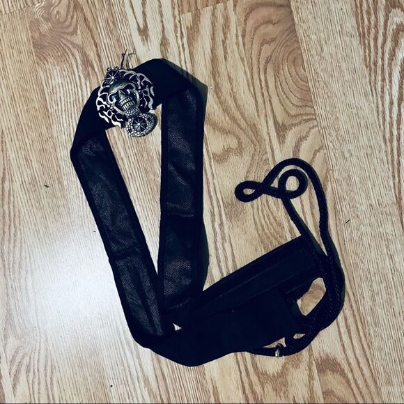 New Black Cloth Belt With Large Silver Skull Buckle - Picture 3 of 6